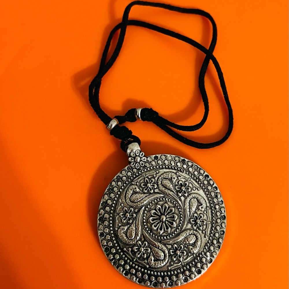 Silver Vintage Pendant Necklace with Black Cord - Picture 2 of 7
